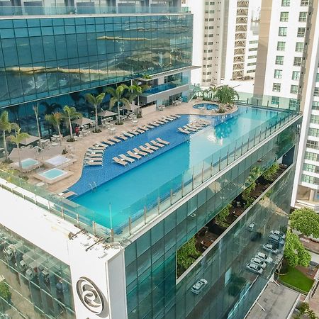 Estelar Cartagena De Indias Hotel Y Centro De Convenciones Exterior photo Hotel's rooftop pool