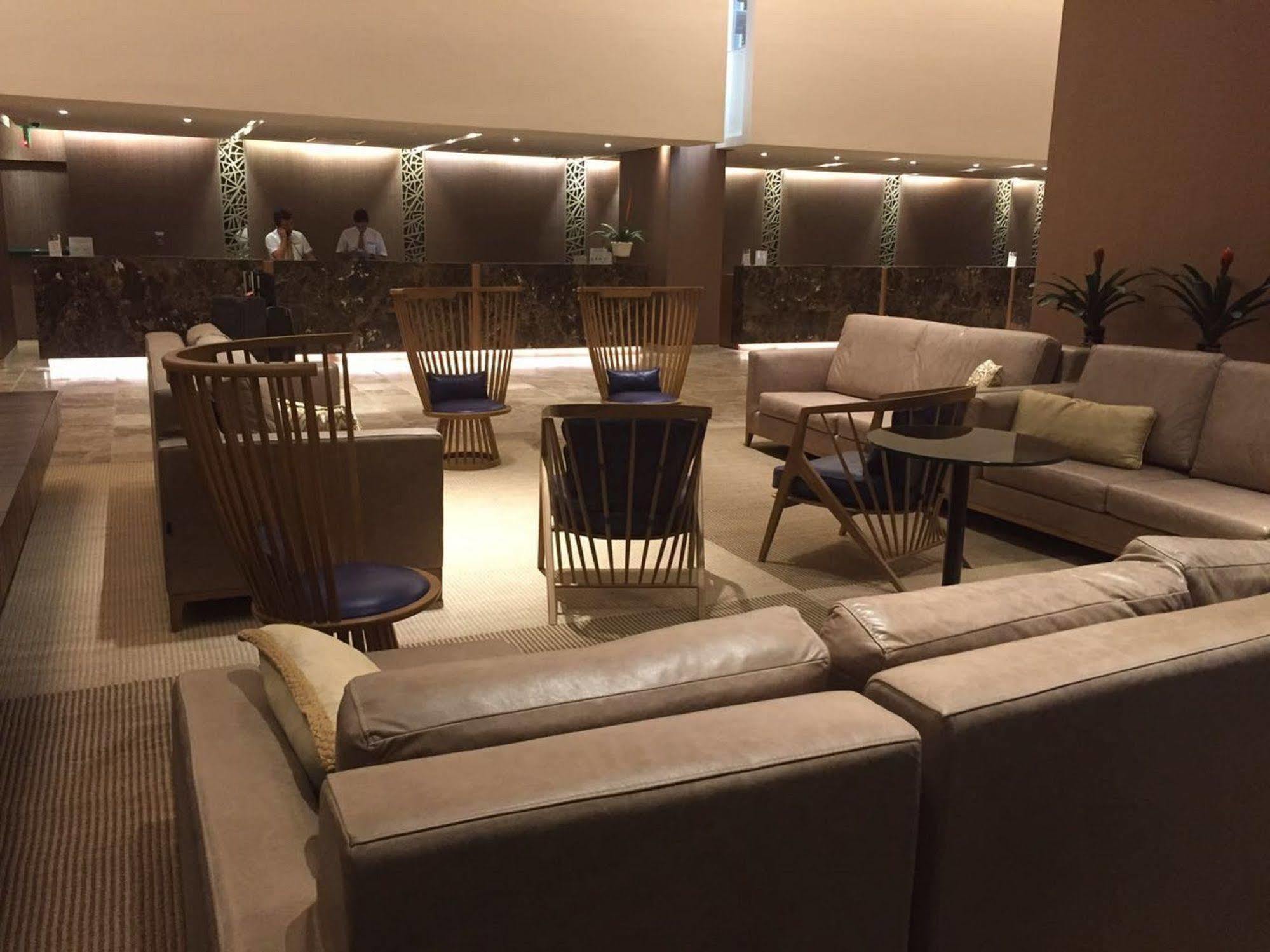 Estelar Cartagena De Indias Hotel Y Centro De Convenciones Exterior photo The lounge at the airport